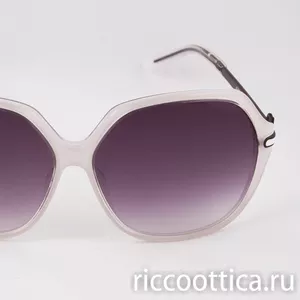 Предлагаем Вам солнцезащитные очки Just Cavalli 