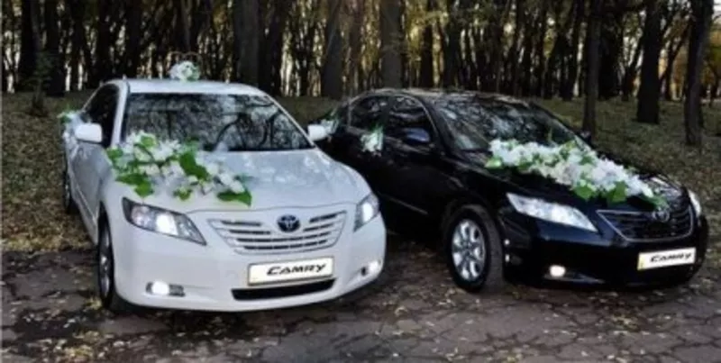 Аренда автомобилей на свадьбу,  свадебные автомобили